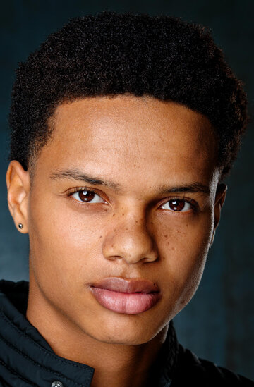 Элайджа Дж. Робертс