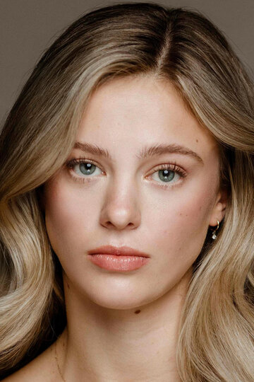 Кейтлин Бейкон