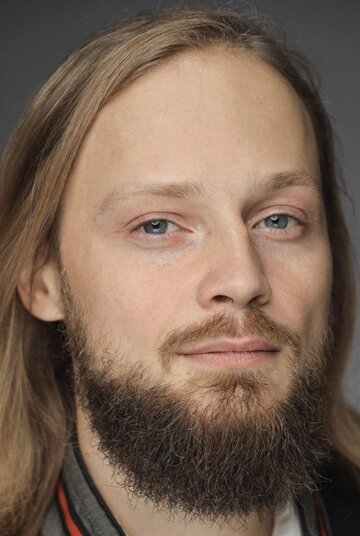 Александр Лазарев