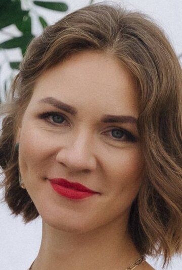 Александра Дудник