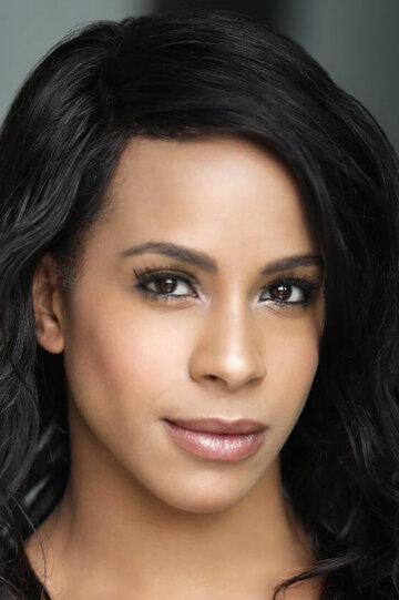 Рошелль Окойе