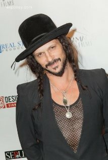 Джонатан Писи