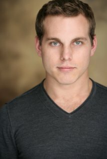 Коннор Нойес