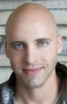 Дэвид Пакуз