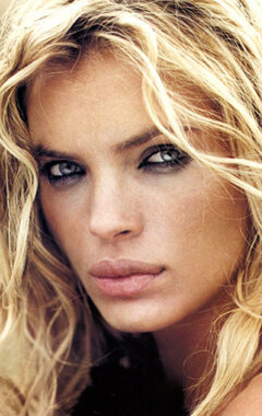 Эстер Каньядас