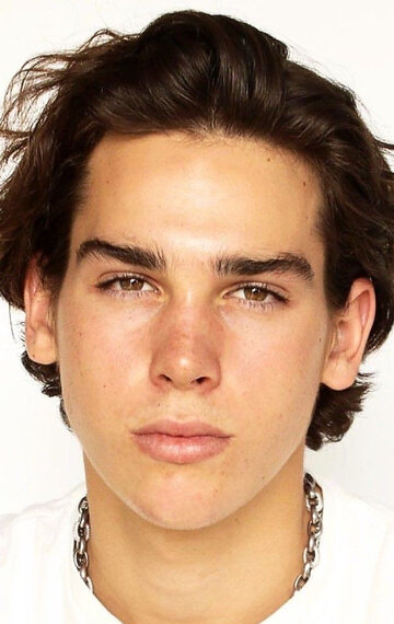 Пэрис Броснан