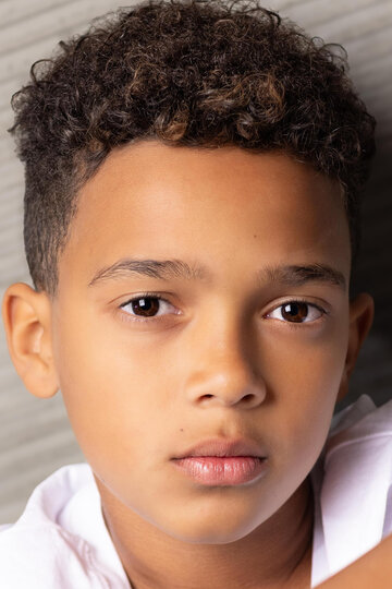 Лео Абело Перри